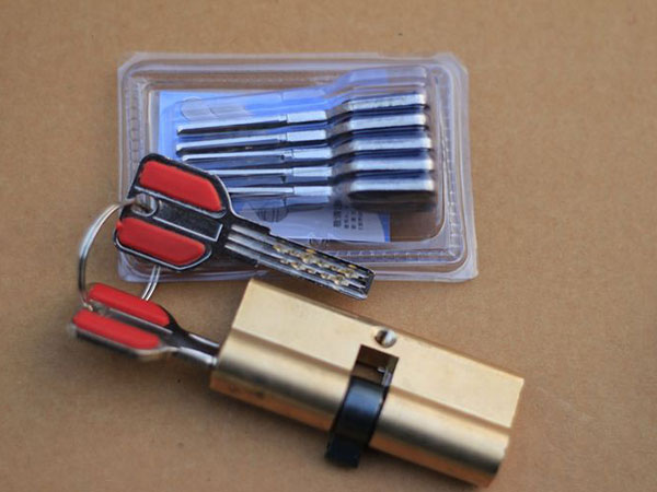 龙马潭24小时上门开锁公司